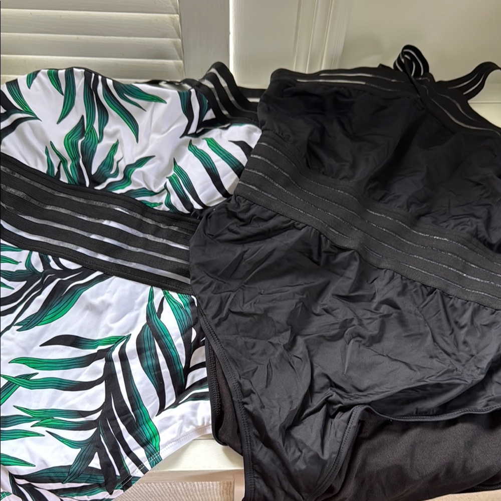 Black and Leaf Print Swimsuit Set